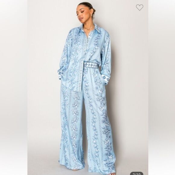 NWOT Endless Moon Blue Silky Palazzo Pants Sz Med - Picture 1 of 11